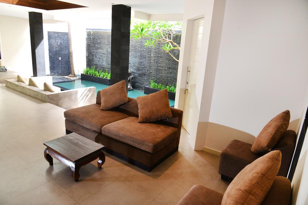 Villa Tentrem Legian Zimmer foto